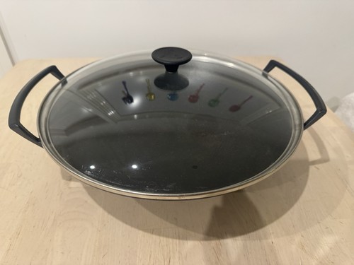 Creuset cast iron wok 36cm - iron,