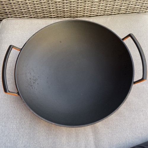 Creuset large round cast - large,