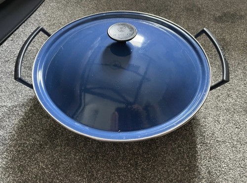 Creuset signature cast - creuset, iron